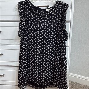 Max Studio Black and White Sleeveless Flutter Sleeve Blouse - Size Large
